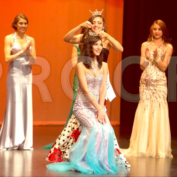 Pageant / Prom Dress - Picture 2 of 7